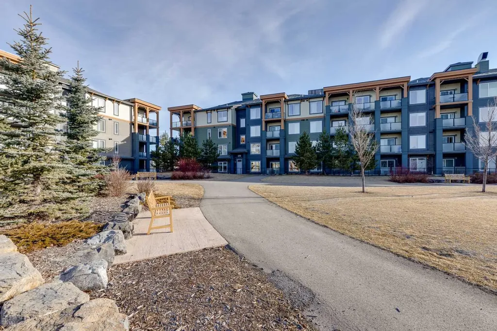 150 Auburn Meadows Manor SE Calgary AB T3M 2S6