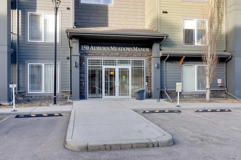 150 Auburn Meadows Manor SE Calgary AB T3M 2S6