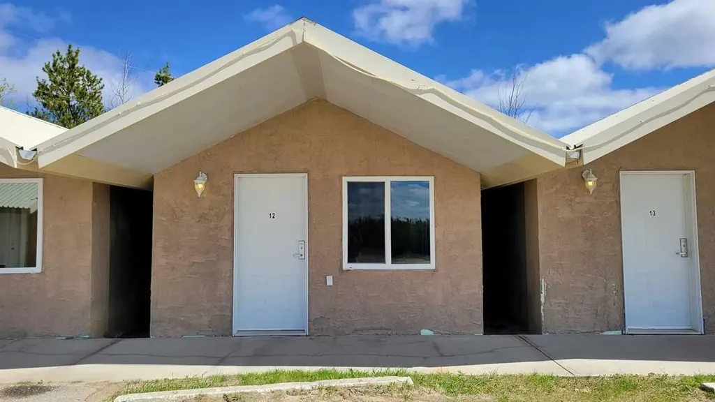 5125 North Avenue NW Swan Hills AB T0G 2C0