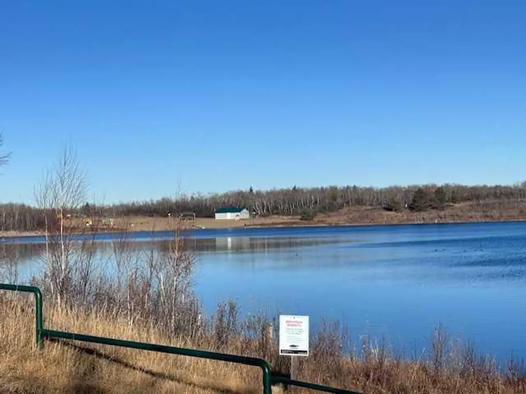 64 Suffern Lake Suffern Lake SK S0L2Y0