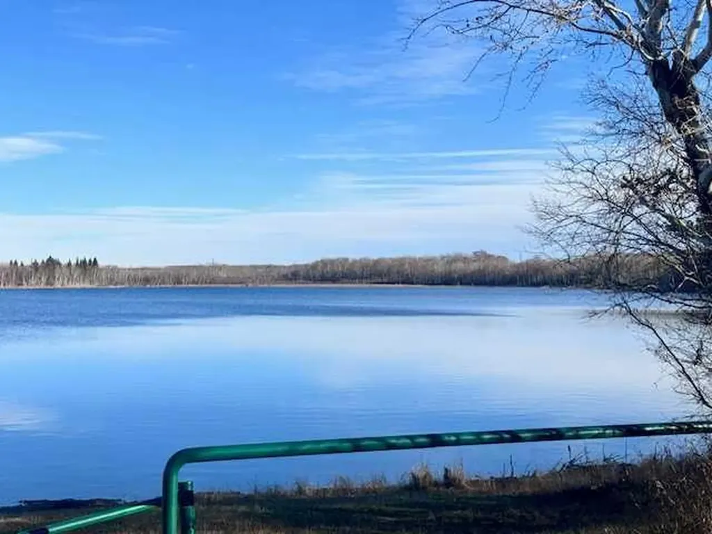 64 Suffern Lake Suffern Lake SK S0L2Y0