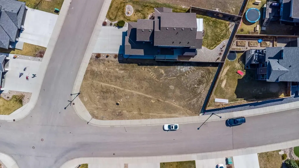 14 Canyon Estates Lane W Lethbridge AB T1K 5W7