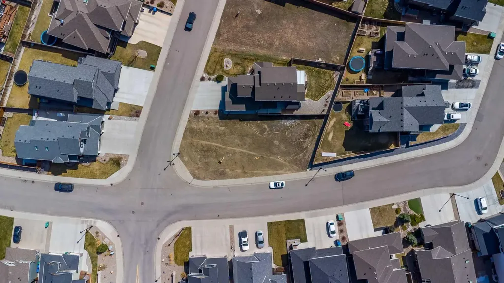 14 Canyon Estates Lane W Lethbridge AB T1K 5W7