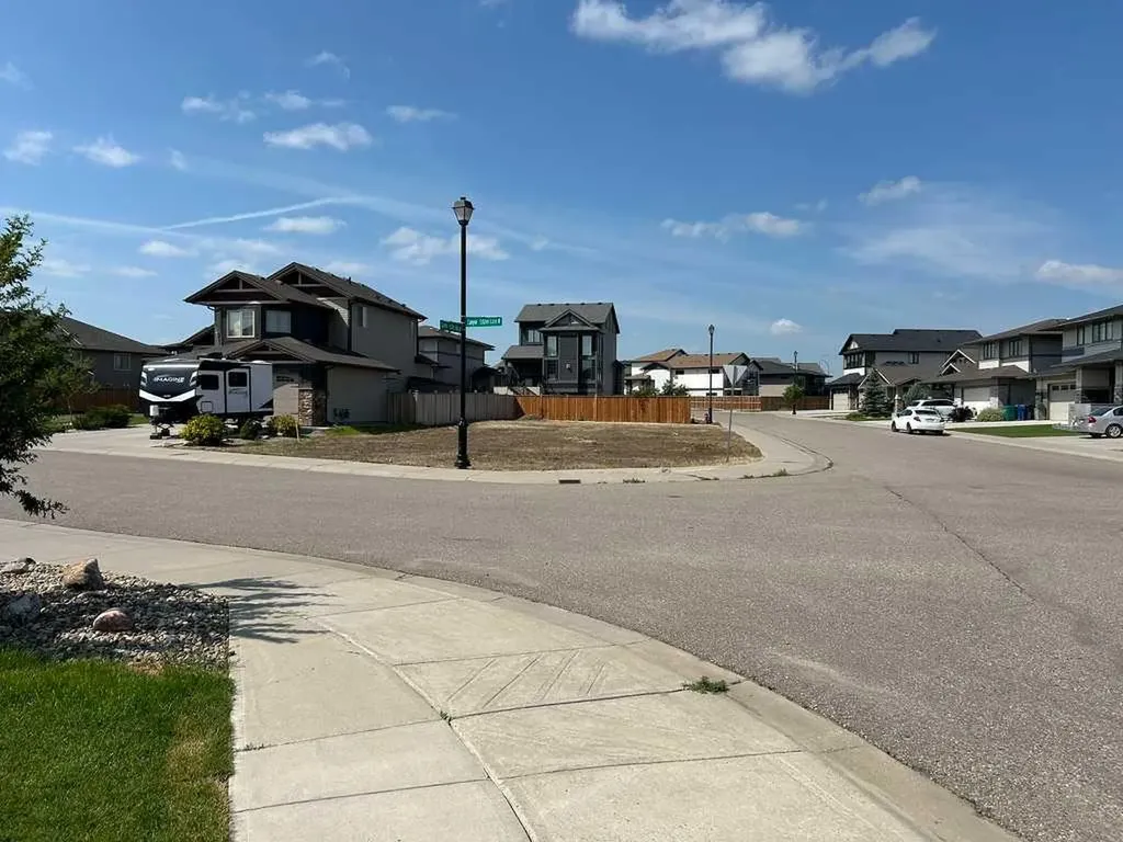 14 Canyon Estates Lane W Lethbridge AB T1K 5W7