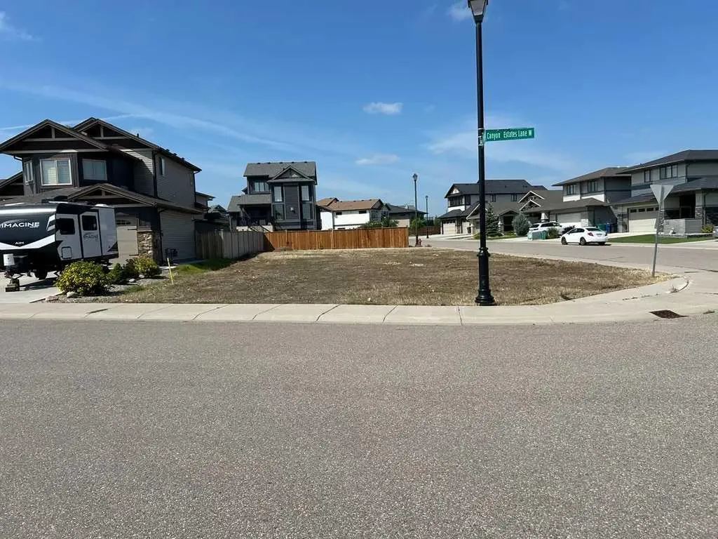 14 Canyon Estates Lane W Lethbridge AB T1K 5W7