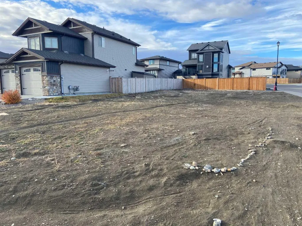 14 Canyon Estates Lane W Lethbridge AB T1K 5W7