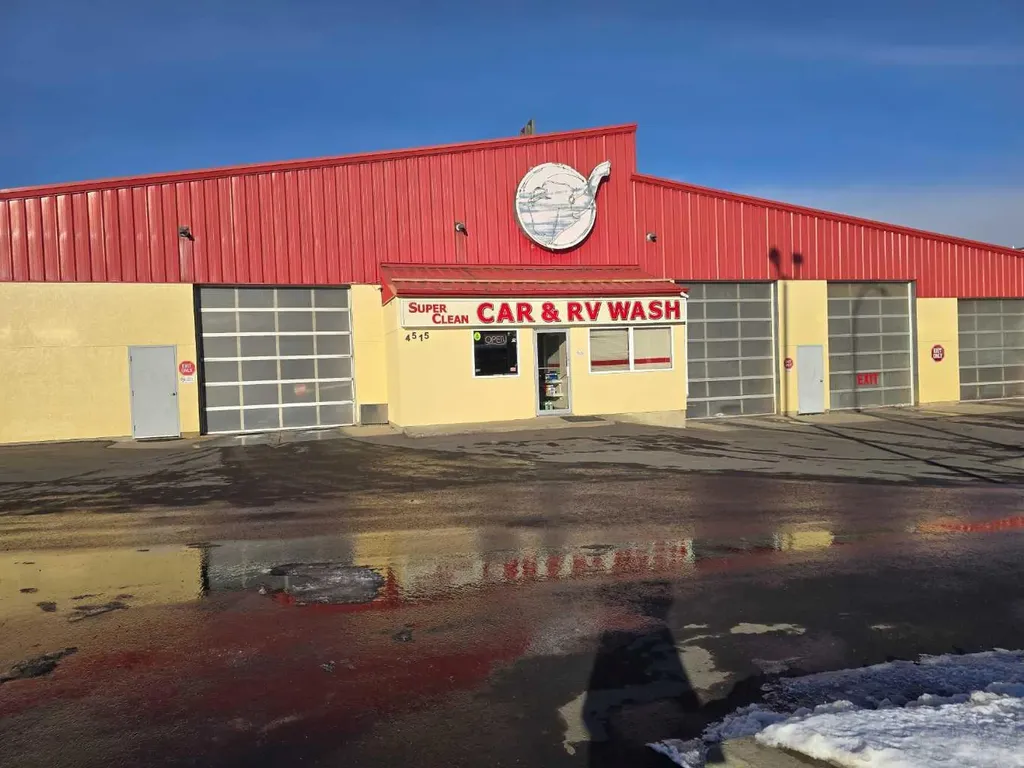 4515 52 Avenue Red Deer AB T4N7A5