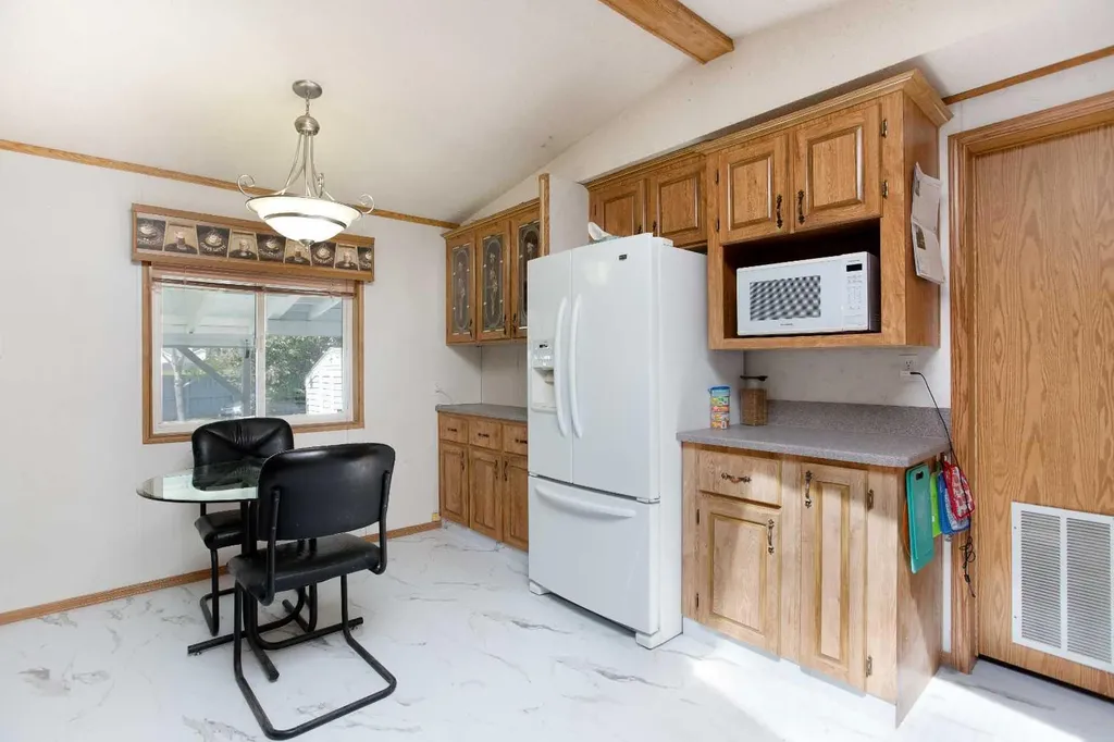 99 Arbour Lake Road NW Calgary AB T3G4E4