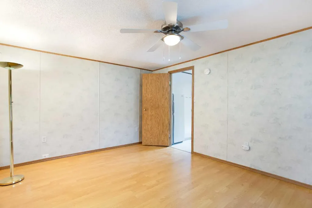 99 Arbour Lake Road NW Calgary AB T3G4E4