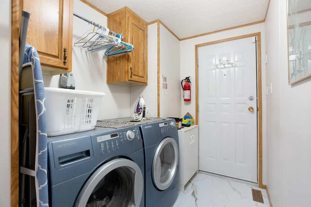 99 Arbour Lake Road NW Calgary AB T3G4E4