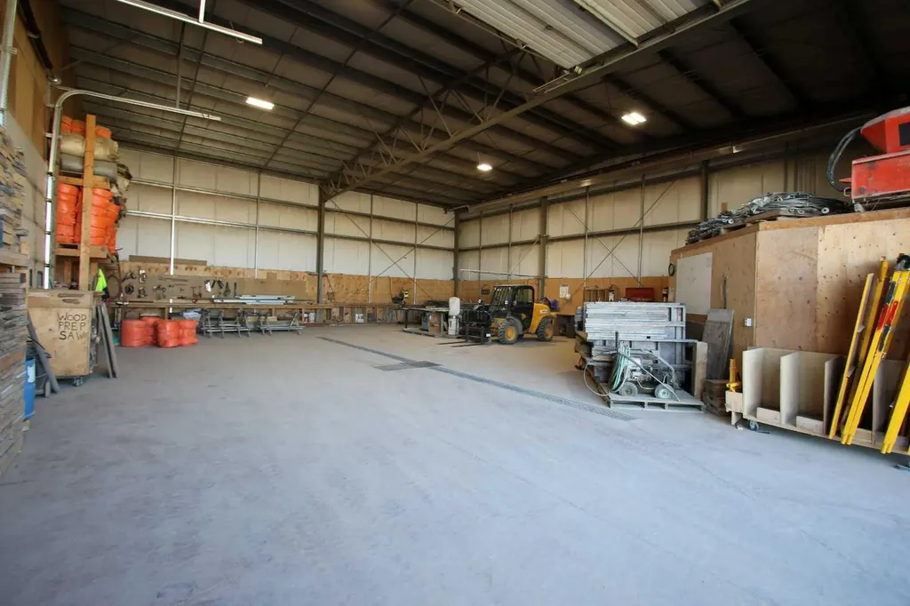 175 Pine Street Rural Red Deer County AB T4E 1B4