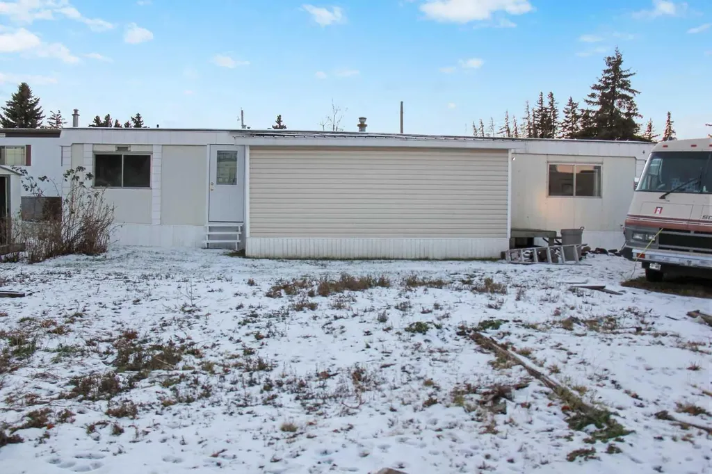 4504 41 Street Camrose AB T4V4K4