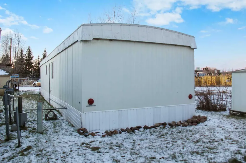 4504 41 Street Camrose AB T4V4K4