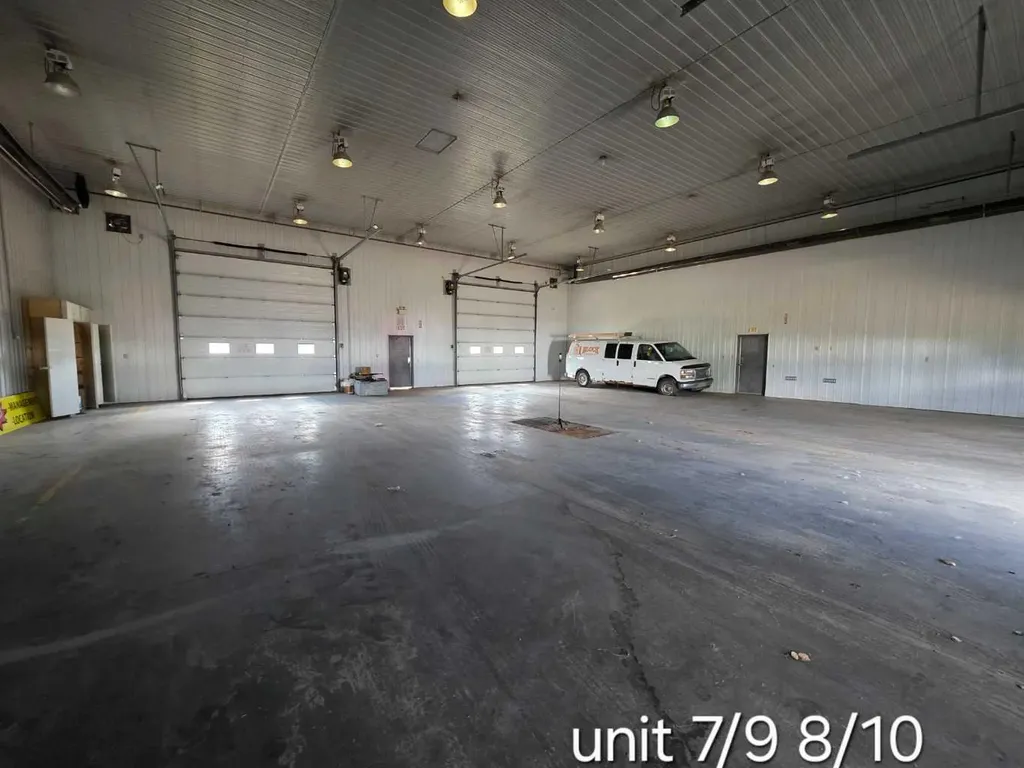 5012 Caxton Street Whitecourt AB T7S 1X7