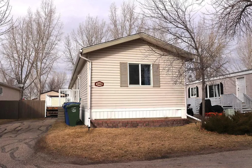 308 Station Boulevard Coaldale AB T1M 1P6
