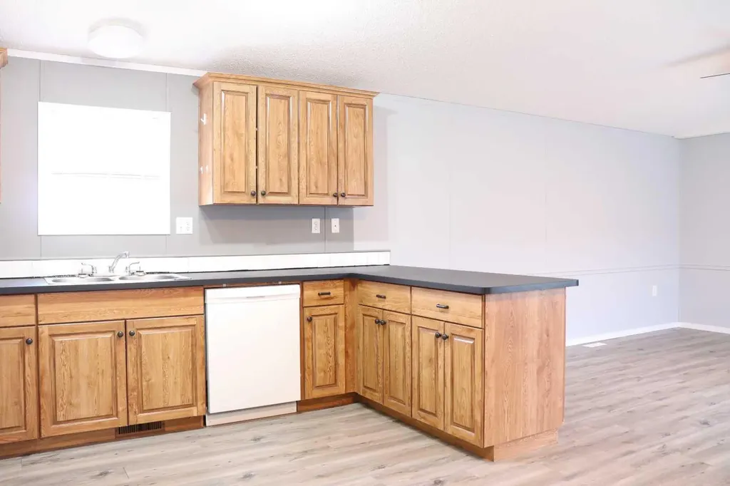 308 Station Boulevard Coaldale AB T1M 1P6