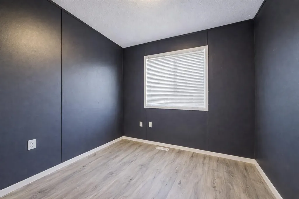 308 Station Boulevard Coaldale AB T1M 1P6