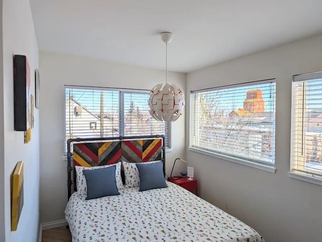 2109 20 Street Nanton AB T0L 1R0