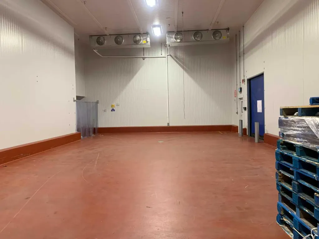 3000 15 Street NE Calgary AB T2E 8V6