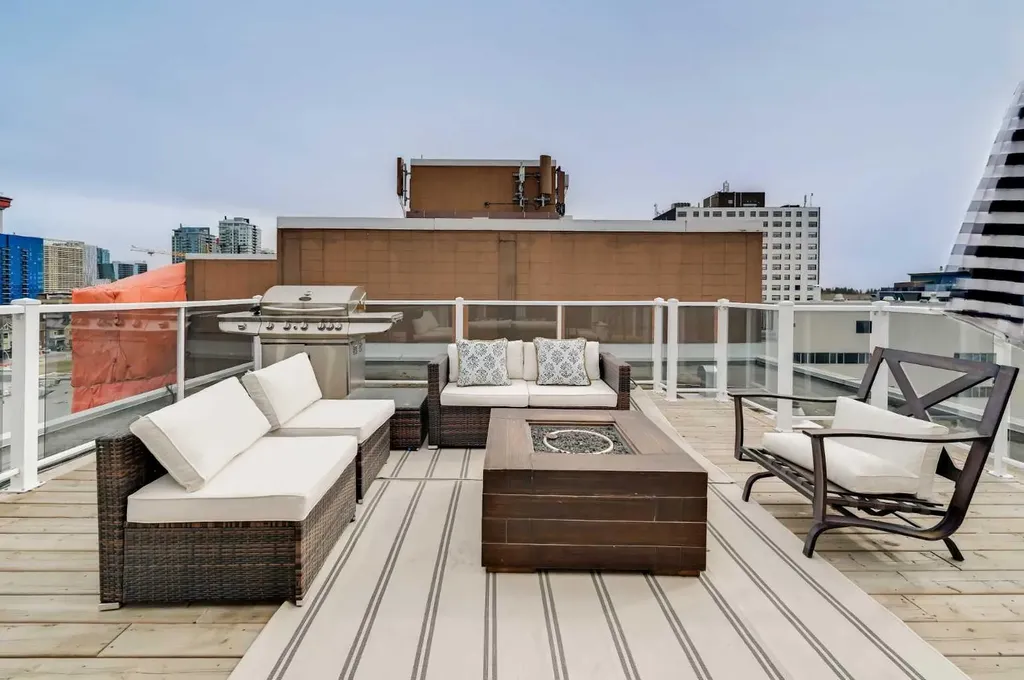 519 17 Avenue SW Calgary AB T2S 0A9