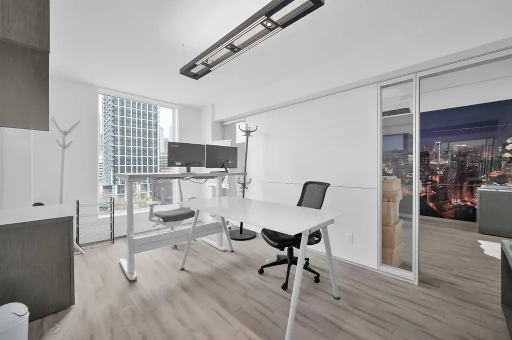 519 17 Avenue SW Calgary AB T2S 0A9