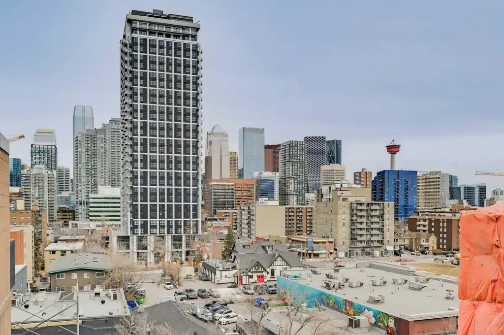 519 17 Avenue SW Calgary AB T2S 0A9