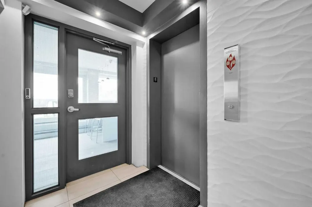 519 17 Avenue SW Calgary AB T2S 0A9