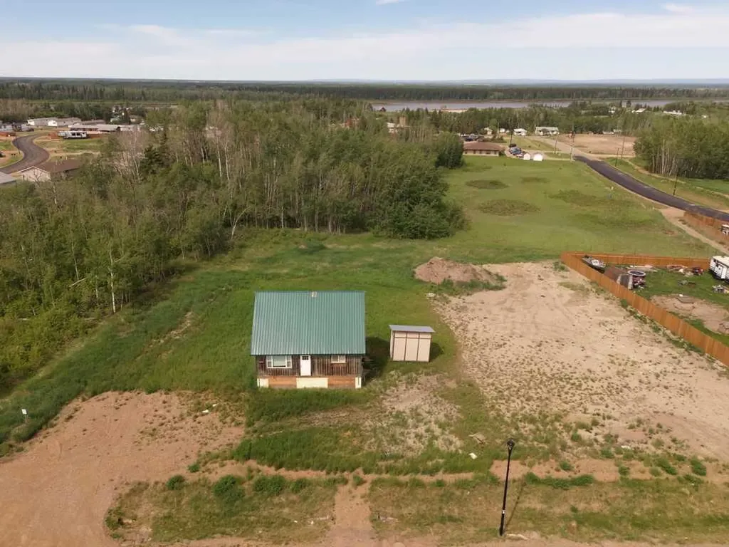 4714 43 Avenue Fort Vermilion AB T0H 1N0