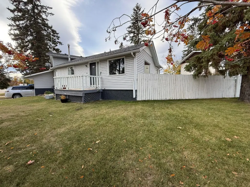 16 Blueberry Drive Whitecourt AB T7S 1G7