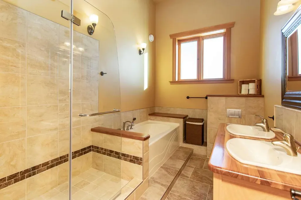 41115 Range Road 272 Rural Lacombe County AB T4L 2N1
