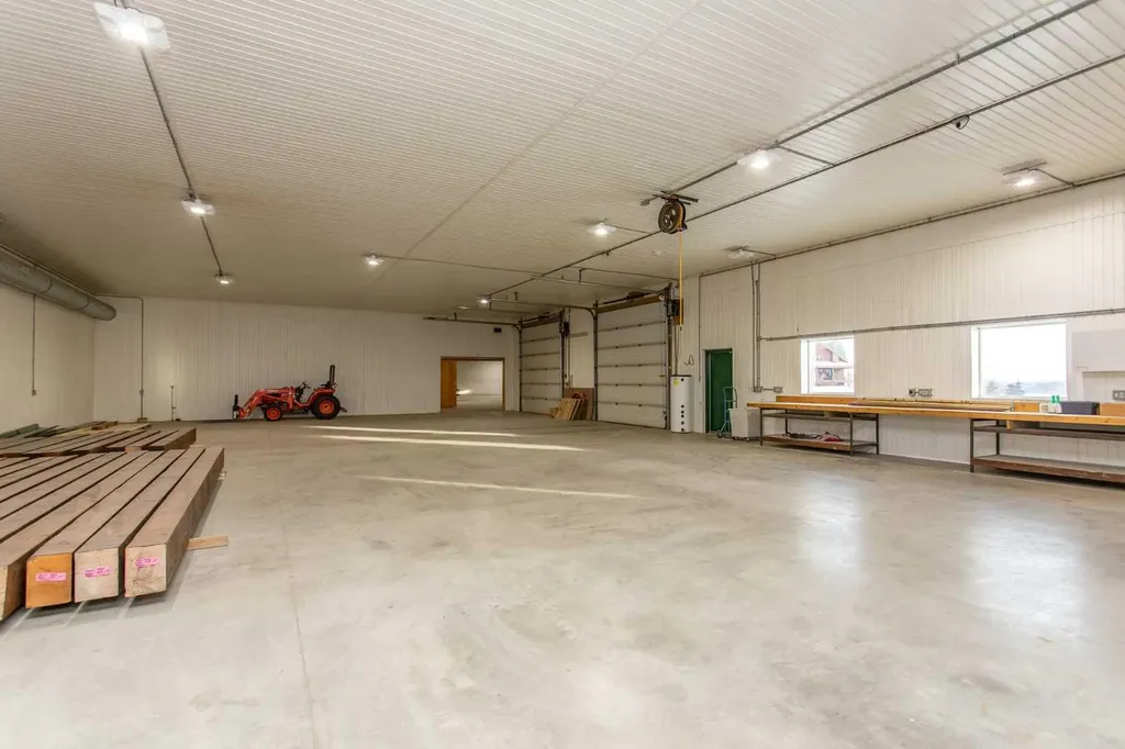 41115 Range Road 272 Rural Lacombe County AB T4L 2N1