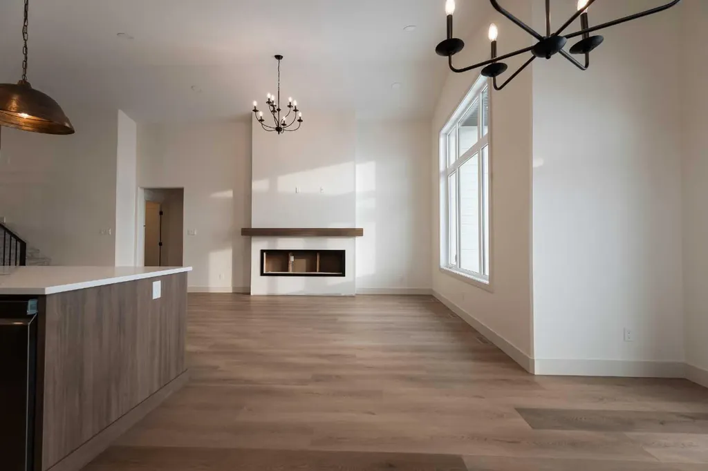 639 Sixmile Crescent S Lethbridge AB T1K 8J2