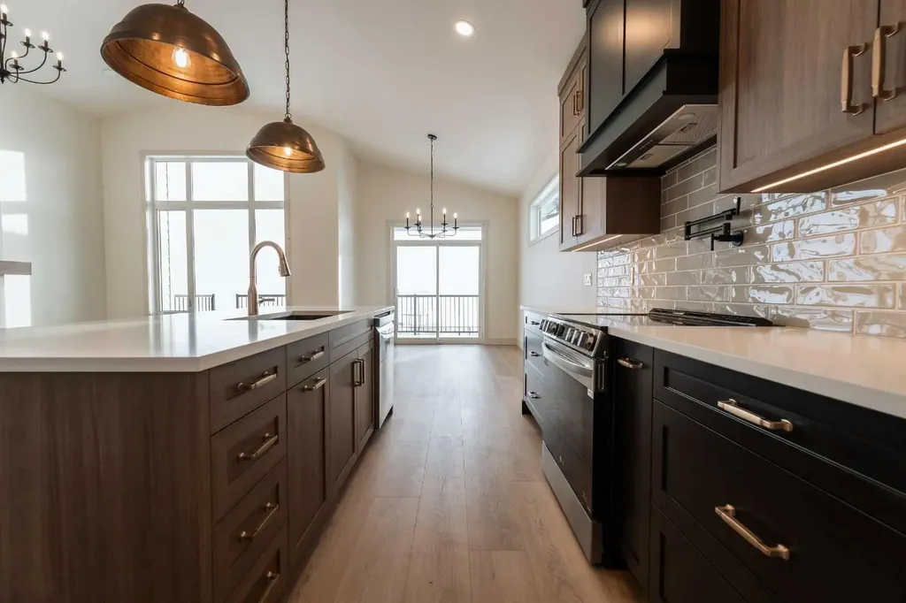 639 Sixmile Crescent S Lethbridge AB T1K 8J2