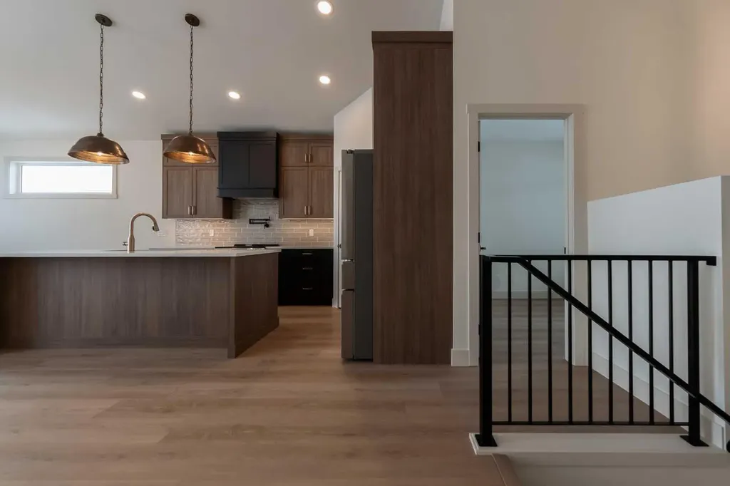 639 Sixmile Crescent S Lethbridge AB T1K 8J2