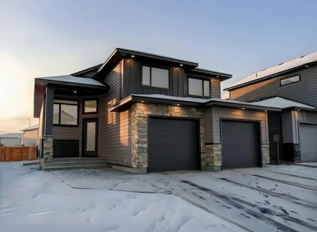 639 Sixmile Crescent S Lethbridge AB T1K 8J2