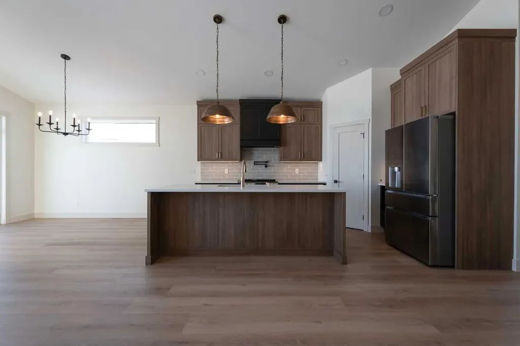 639 Sixmile Crescent S Lethbridge AB T1K 8J2