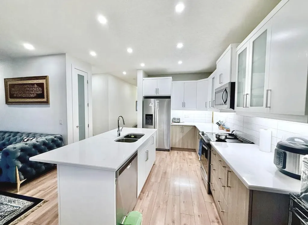 148 Carrington Circle NW Calgary AB T3P 0Y6