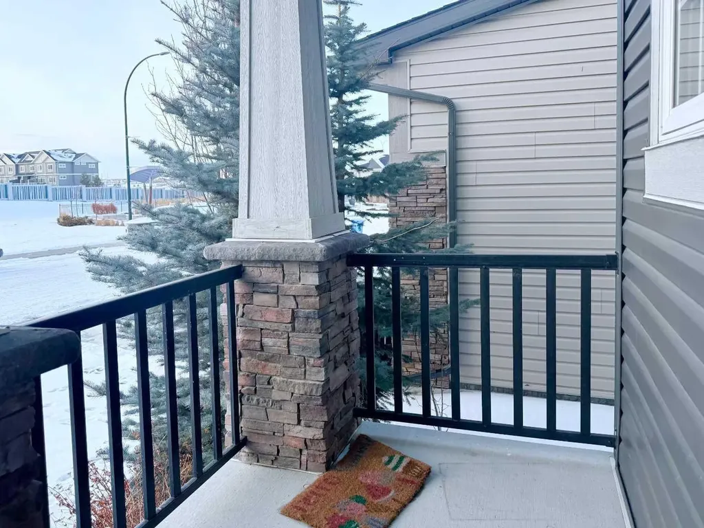 148 Carrington Circle NW Calgary AB T3P 0Y6