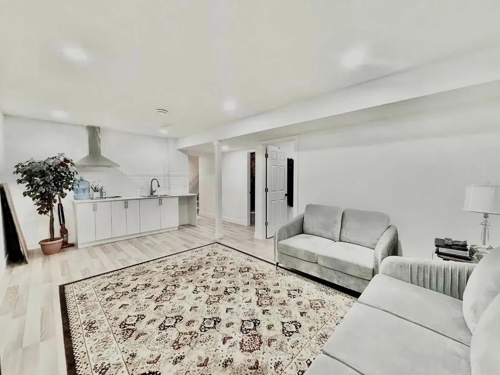 148 Carrington Circle NW Calgary AB T3P 0Y6