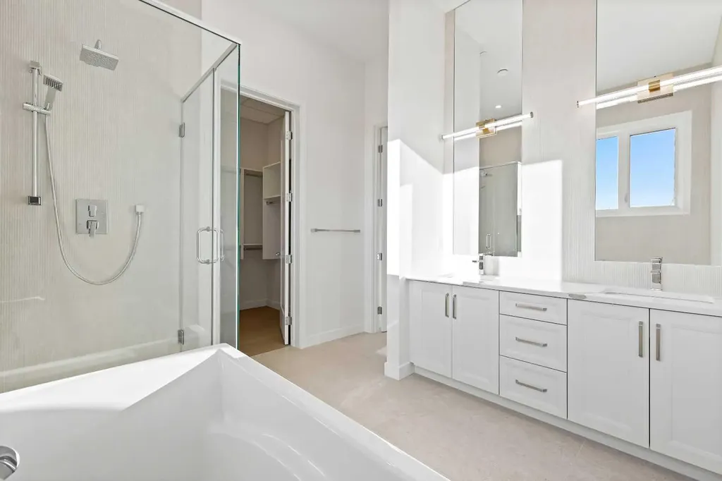 140 Marina Cove SE Calgary AB T3M 3P4