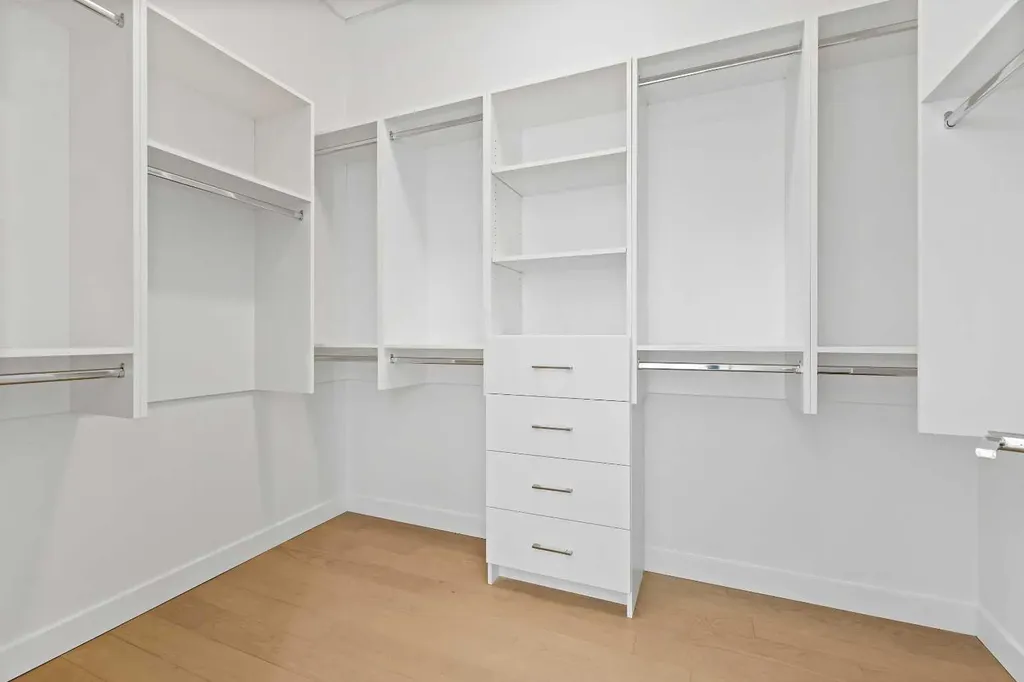 140 Marina Cove SE Calgary AB T3M 3P4