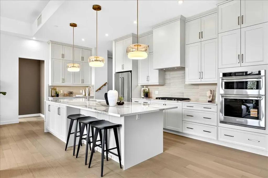 140 Marina Cove SE Calgary AB T3M 3P4