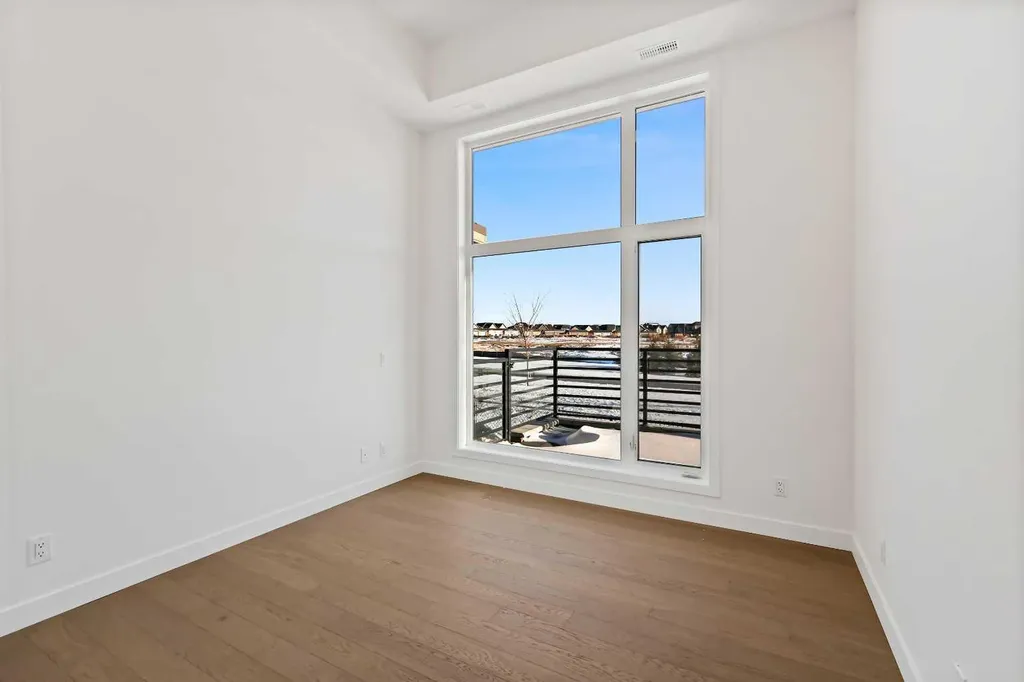 140 Marina Cove SE Calgary AB T3M 3P4