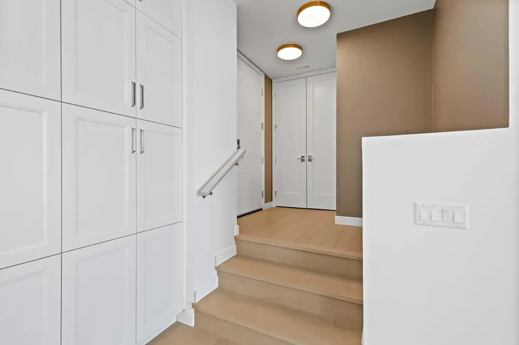 140 Marina Cove SE Calgary AB T3M 3P4