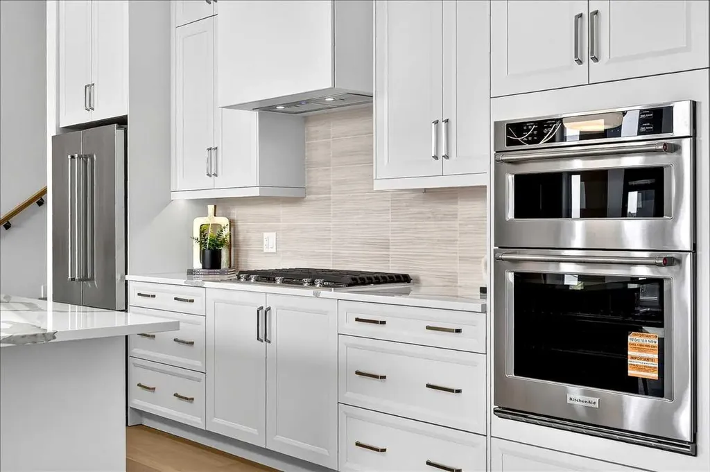 140 Marina Cove SE Calgary AB T3M 3P4
