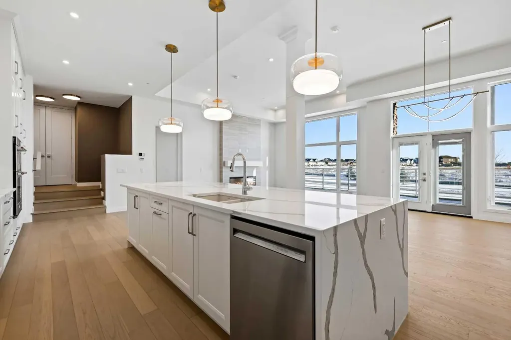 140 Marina Cove SE Calgary AB T3M 3P4