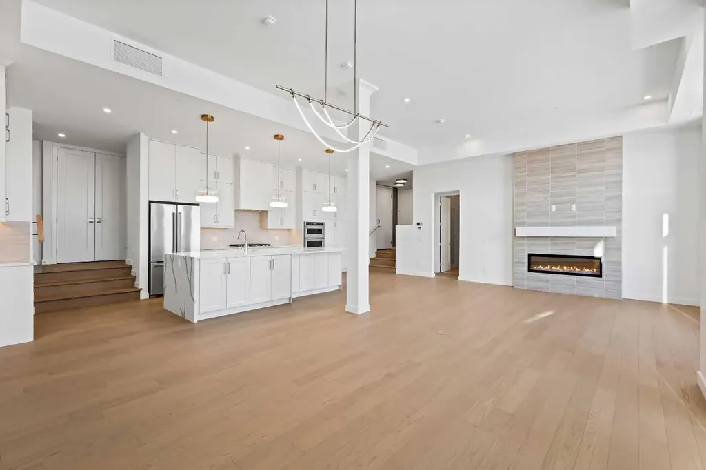 140 Marina Cove SE Calgary AB T3M 3P4