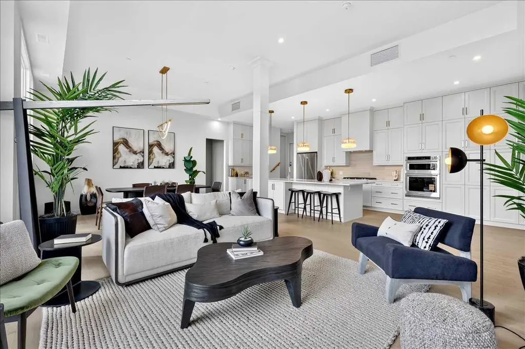 140 Marina Cove SE Calgary AB T3M 3P4