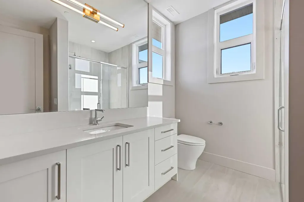 140 Marina Cove SE Calgary AB T3M 3P4