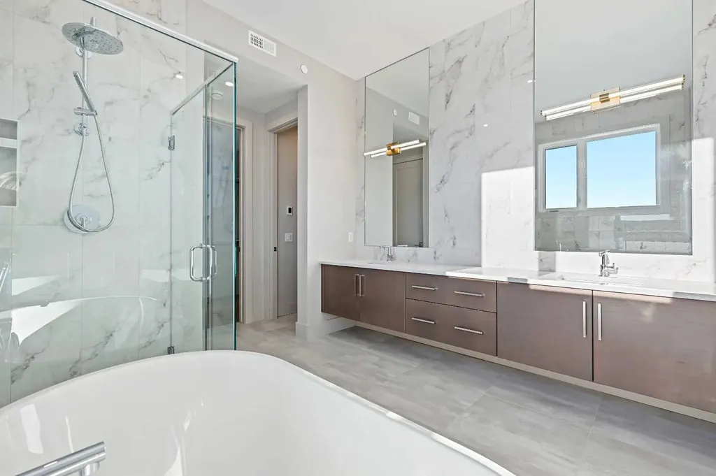 140 Marina Cove SE Calgary AB T3M 3P4